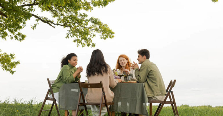 Read more about the article Beyond the Front Door: Exploring Social Opportunities in Sydney